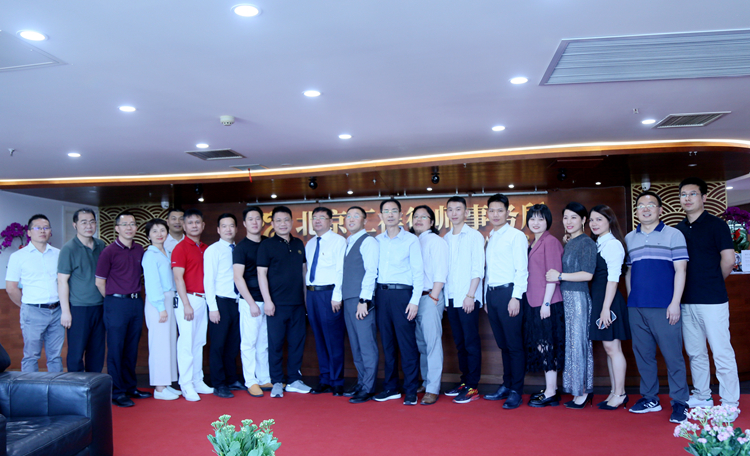 與會(huì)代表合影.JPG